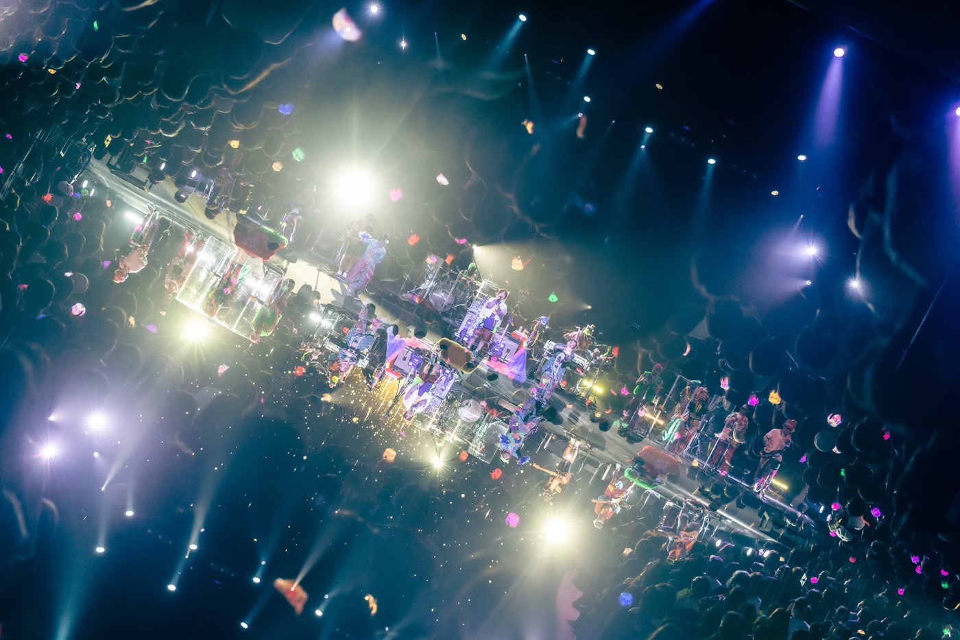 「.ENDRECHERI. LIVE TOUR 2024『RE』」Niterra日本特殊陶業市民会館 フォレストホール公演の様子。（撮影：冨田味我）