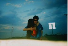 映画「シーナ＆ロケッツ 鮎川誠 ～ロックと家族の絆～」より。