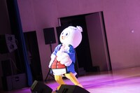 「女川町観光協会共催！寺嶋由芙生誕ライブ2024 ～ #女川ゆっふぃー祭り ～ 」の様子。