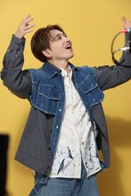 Da-iCE「イミテーション」コラボMVのメイキングカット。