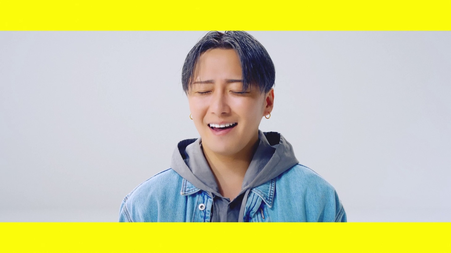 Da-iCE「イミテーション」コラボMVより。