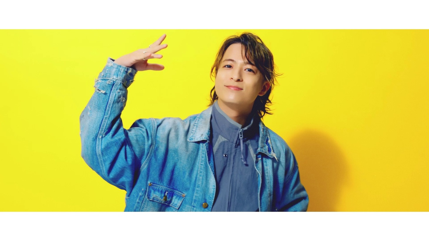 Da-iCE「イミテーション」コラボMVより。