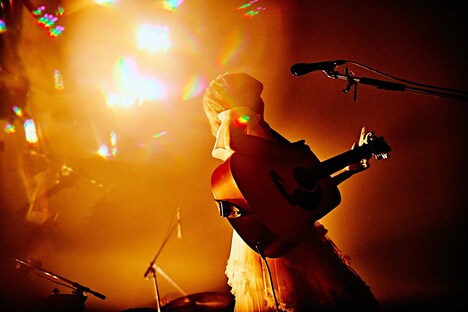 竹内アンナ（Photo by Kazushi Hamano）