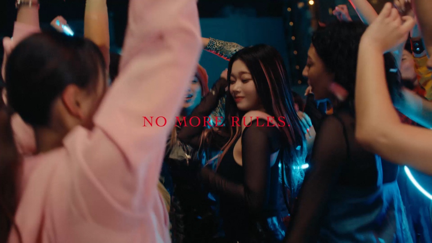 つき（Billlie）出演の「KATEキープシリーズ」 Web CMより。