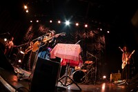 「ライブナタリー “eastern youth × CENT”」の様子。（撮影：MAYUMI）