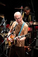 吉野寿（Vo, G）（撮影：MAYUMI）