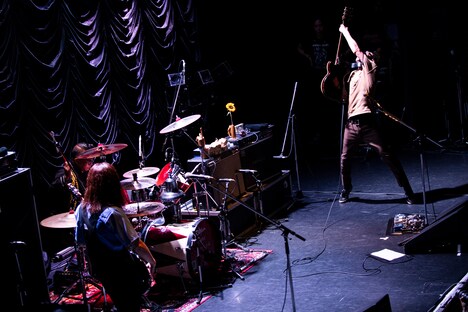 「ライブナタリー “eastern youth × CENT”」の様子。（撮影：MAYUMI）