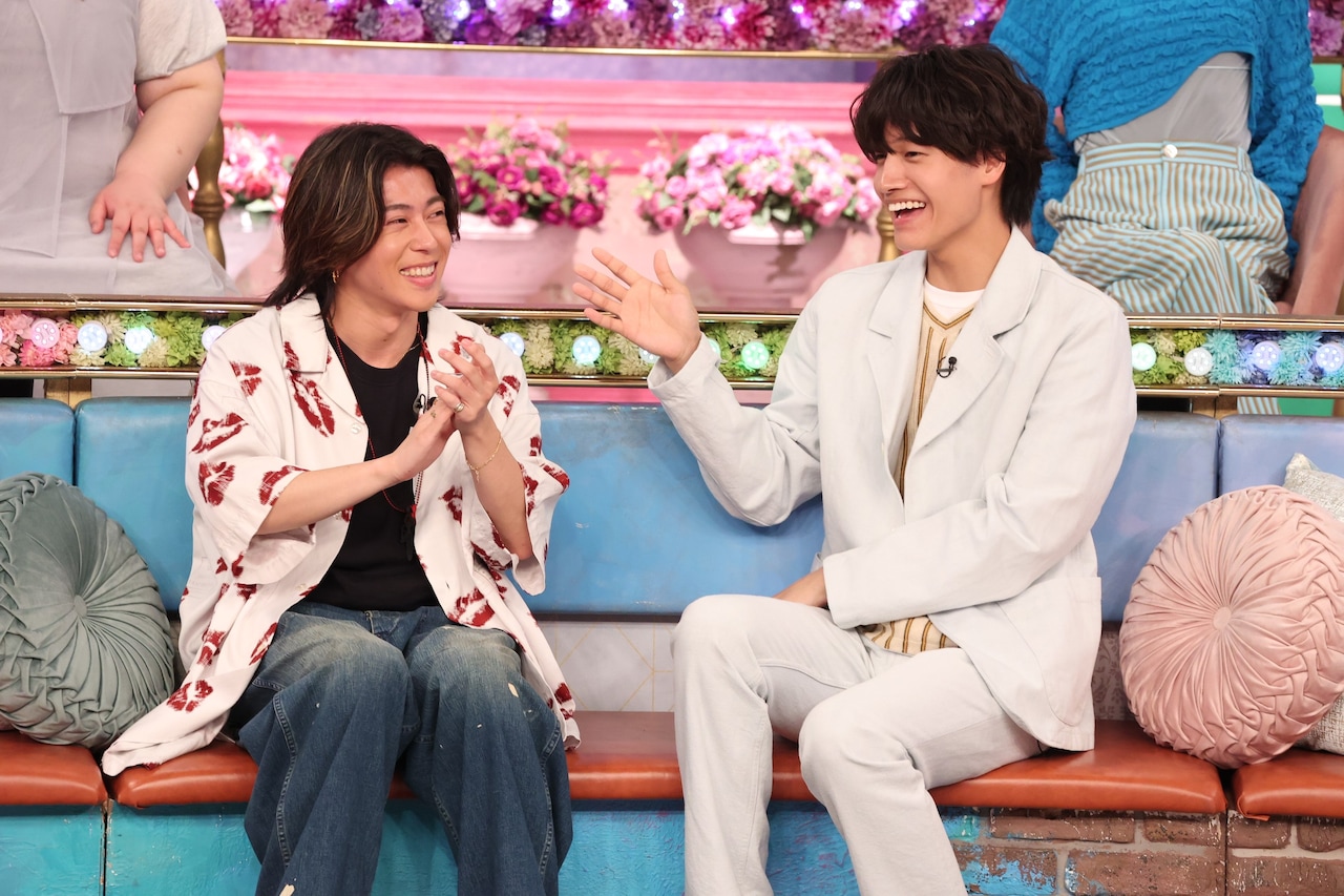 Aぇ! groupの佐野晶哉と末澤誠也。(c)フジテレビ - 付き合うと