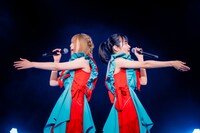 左から茜空、結城りな。（撮影：飛鳥井里奈）