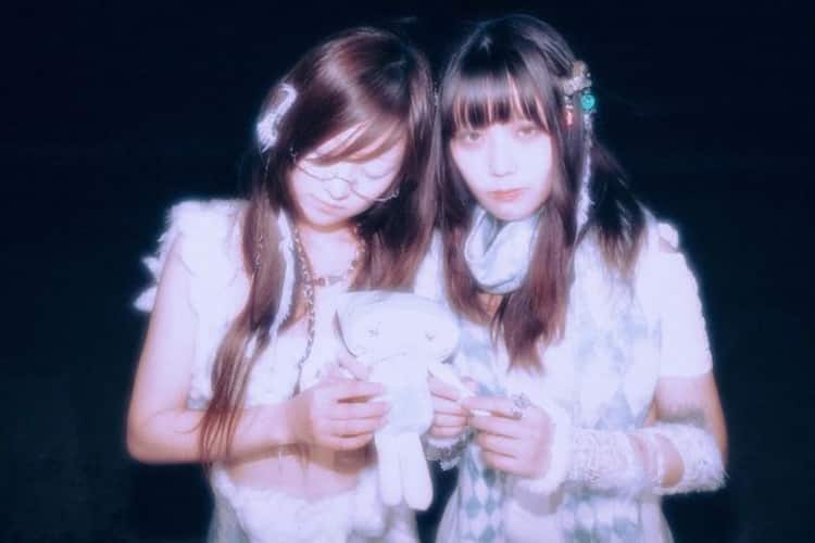 始動1年の宅録ユニットiVyが初EP「幽泳プログラム」配信、カセットとMD 