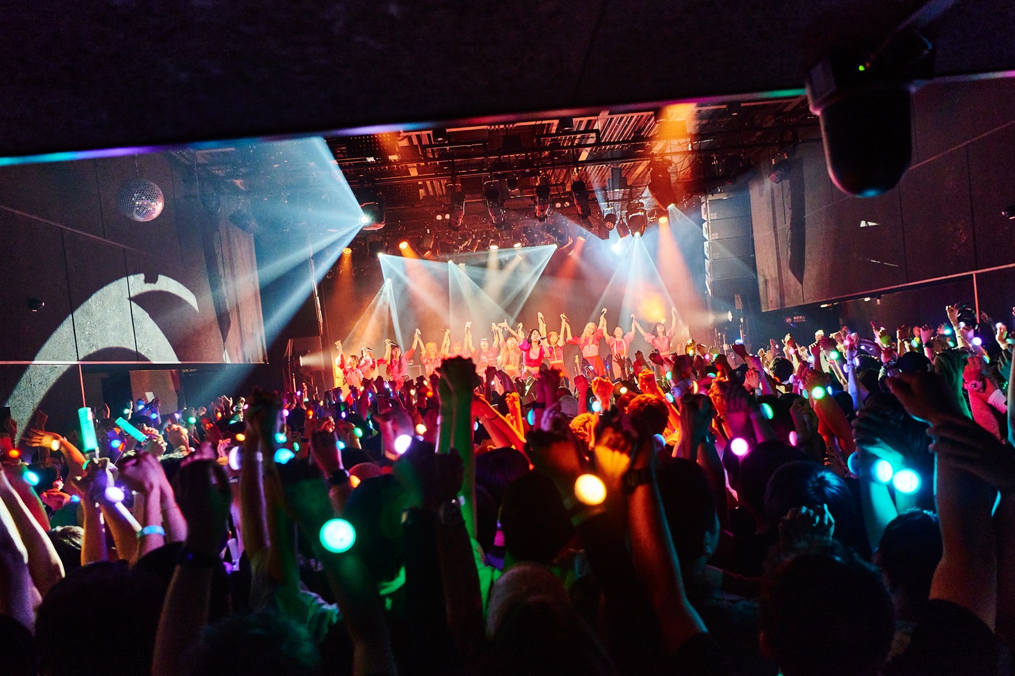 GANG PARADEのライブの様子。（撮影：大橋祐希）