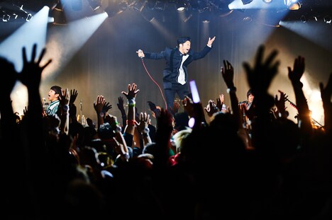 THE イナズマ戦隊（撮影：大橋祐希）