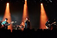 THE イナズマ戦隊（撮影：大橋祐希）