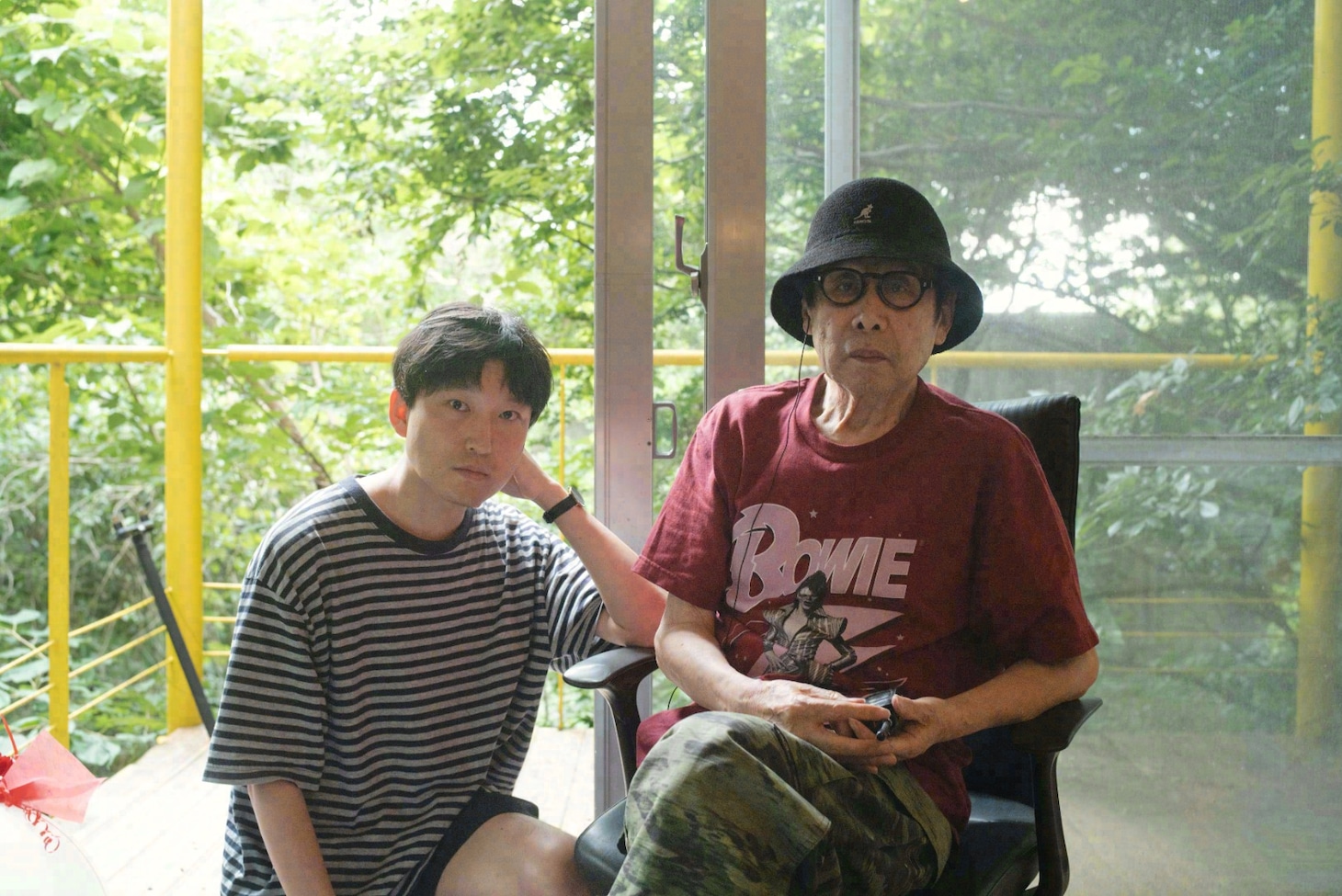 左から蓮沼執太、横尾忠則。（写真提供：NHK）