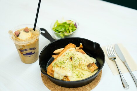 AMAZING COFFEE TOKYO GOTOKUJI 限定ドリンクとフード。