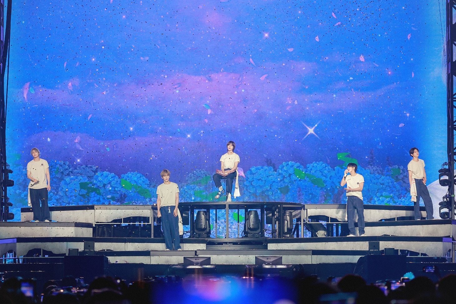 「TOMORROW X TOGETHER WORLD TOUR ＜ACT : PROMISE＞IN JAPAN」の東京ドーム公演の様子。(P)&(C)BIGHIT MUSIC