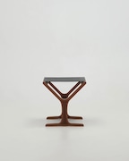 「YIスツール Limited Edition by Ichiro Yamaguchi」レザー