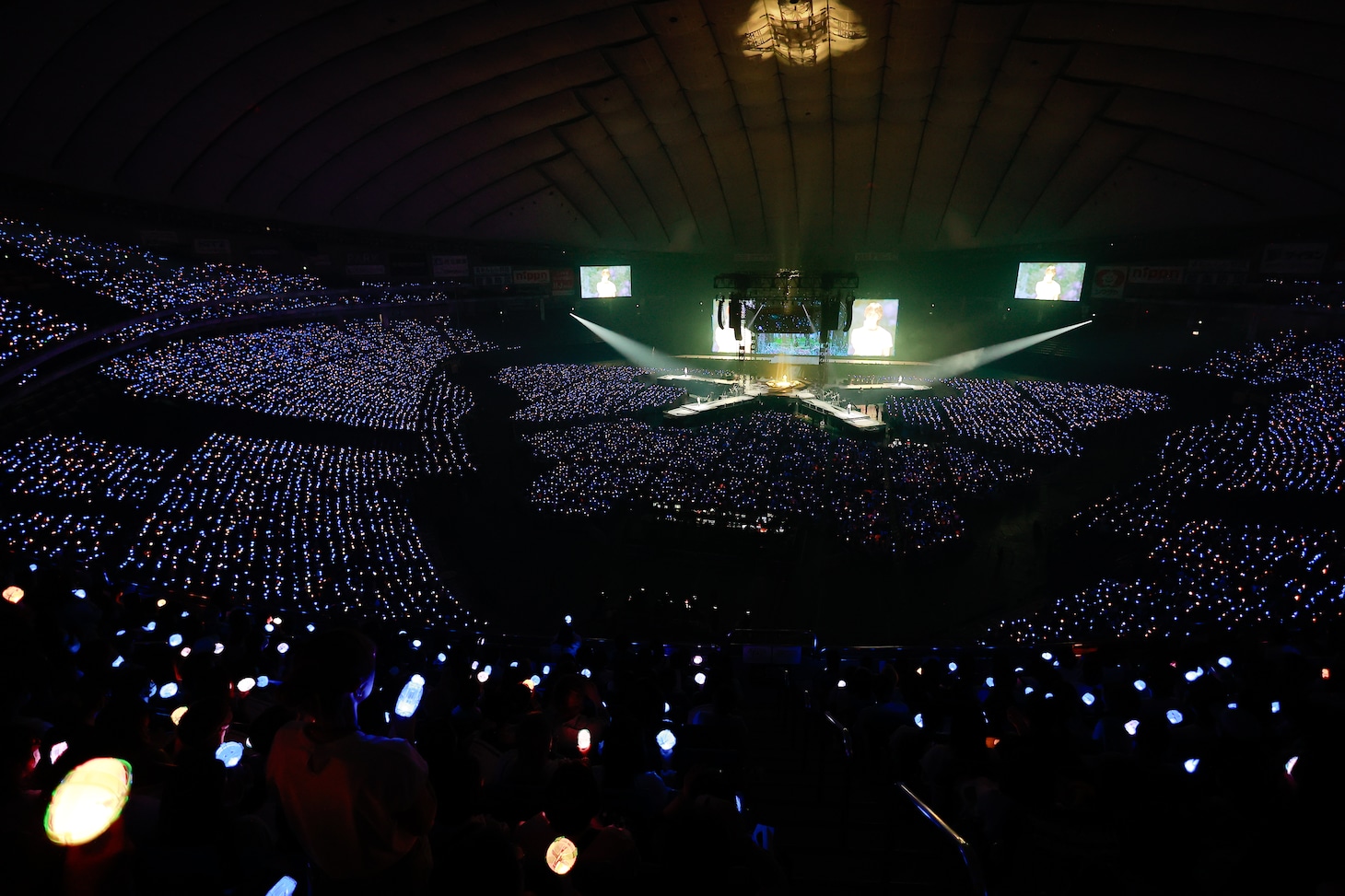 「TOMORROW X TOGETHER WORLD TOUR ＜ACT : PROMISE＞IN JAPAN」の東京ドーム公演の様子。(P)&(C)BIGHIT MUSIC
