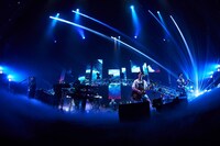 「マカロックツアーvol.18 ～わたし、しばらく家を出ます！don't call マザー☆鈍行27本ツアー～」福岡サンパレス公演の様子。（撮影：酒井ダイスケ）