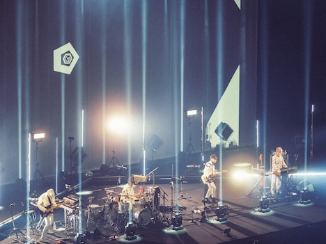 「Cornelius 30th Anniversary Set」東京・東京ガーデンシアター公演の様子。（撮影：濱田英明）