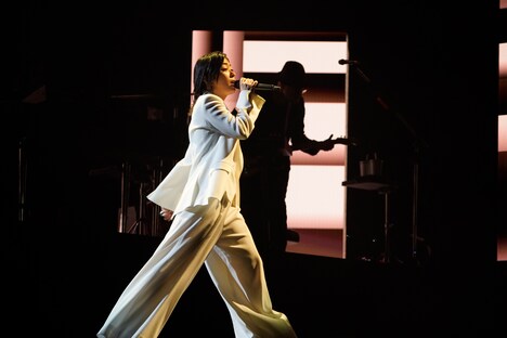 宇多田ヒカル（撮影：三浦憲治［ライトサム］）