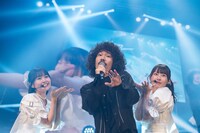 左から清さきな、清竜人、清嬉唄。