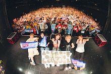 斉藤朱夏「5th ANNIVERSARY朱演2024 LIVE HOUSE TOUR『とびらの先 ～海/空～』」東京・新宿BLAZE公演の様子。（撮影：江藤はんな［SHERPA+］）