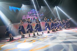 高嶺のなでしこ、満員TDCホールを“たかねこ色”に染め上げツアー完遂！公式ママ松本伊代とのコラボも