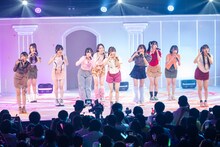 「高嶺のなでしこ全国ツアー2024“わたし色に染まれ”」ファイナル公演の様子。（撮影：林晋介）