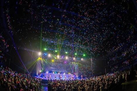 「高嶺のなでしこ全国ツアー2024“わたし色に染まれ”」ファイナル公演の様子。（撮影：林晋介）