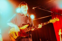 佐々木直人（B, Vo）（撮影：稲垣ルリコ）