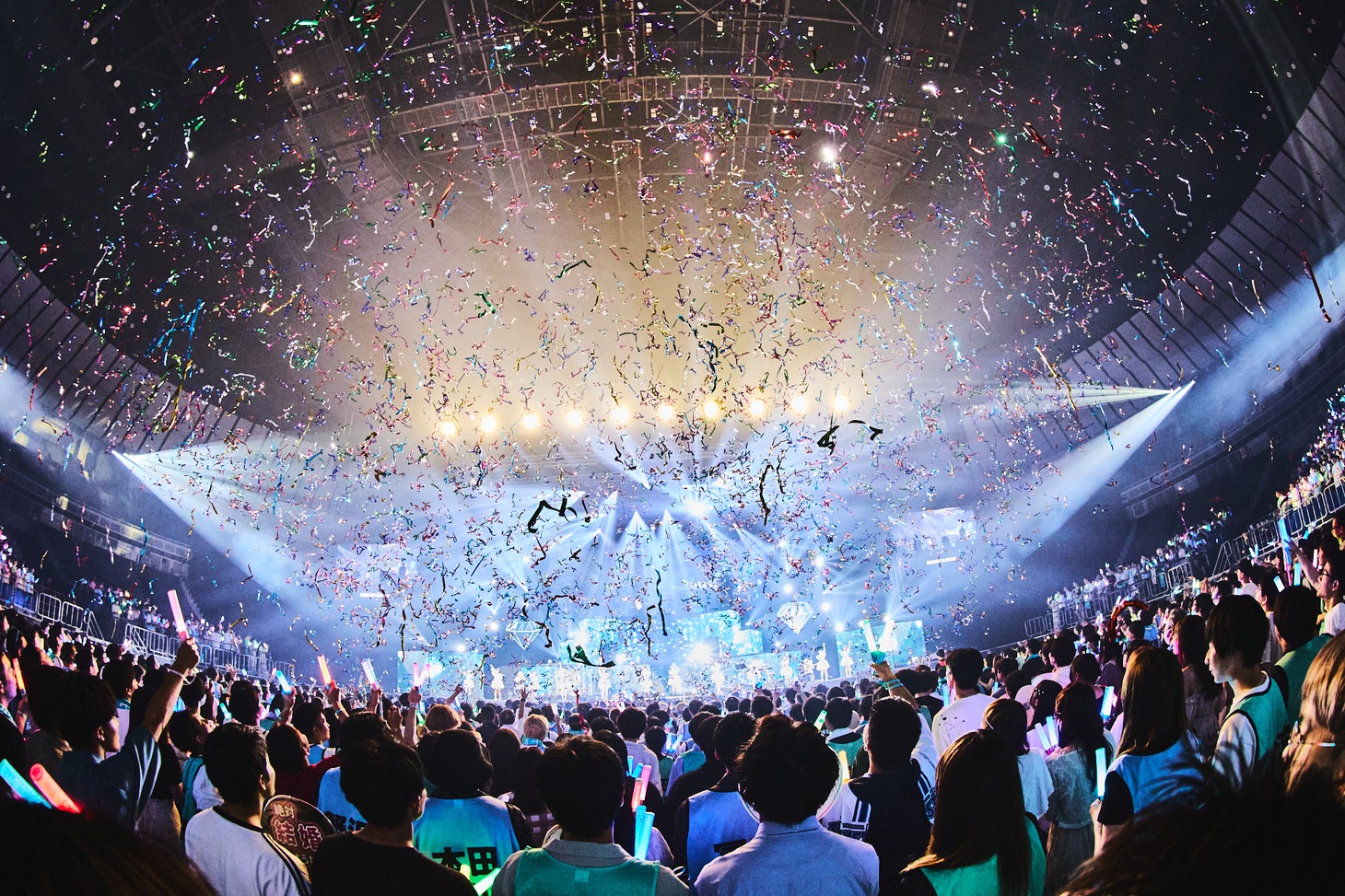 「≠ME 全国ツアー2024『やっと、同じクラス』」神奈川・横浜アリーナ公演の様子。(c)YOANI / KING RECORDS
