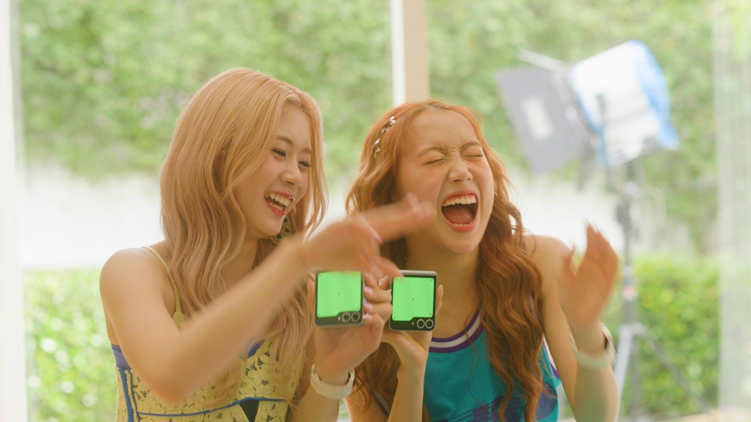 「Galaxy Z Flip6」CMメイキングより。