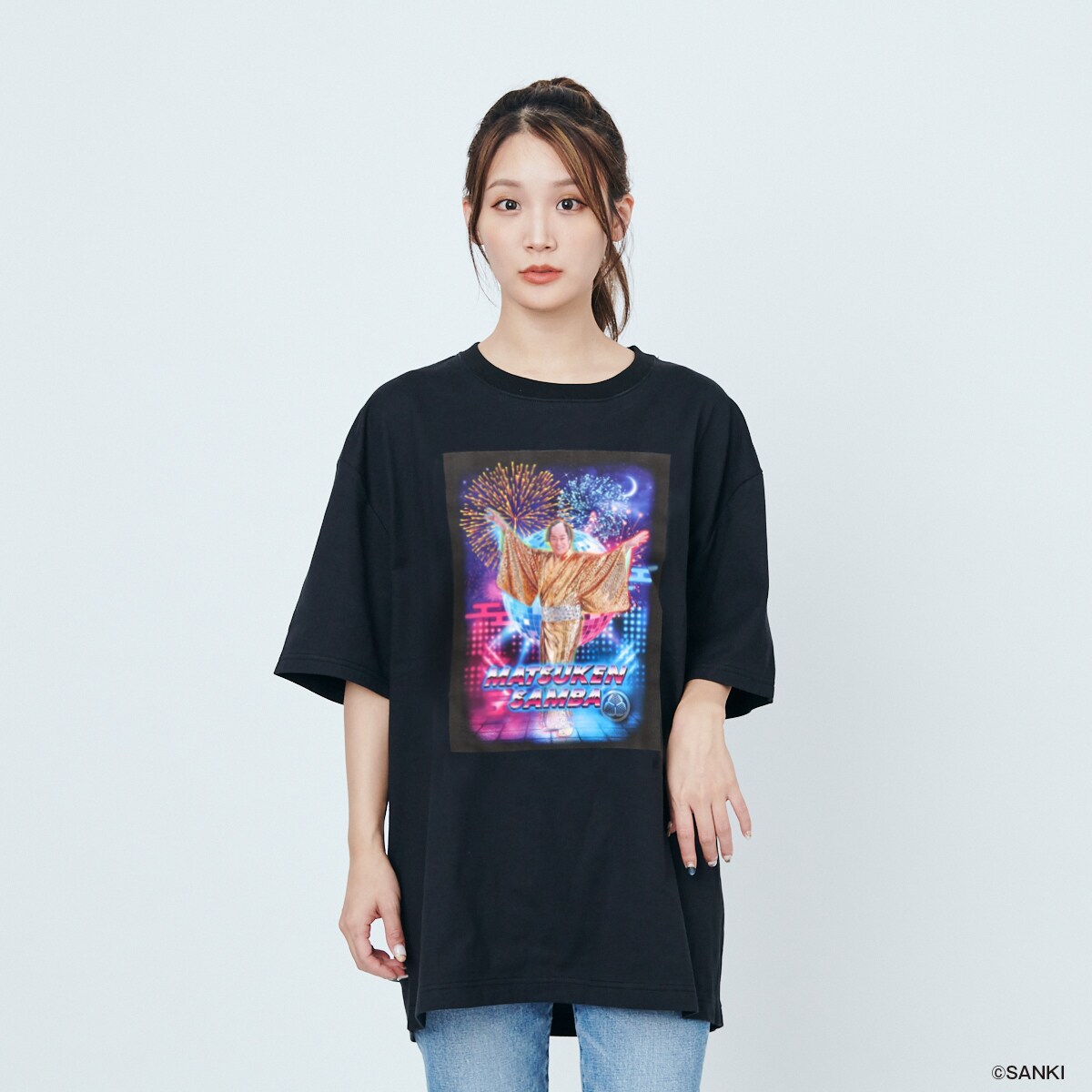 マツケンサンバ 上様が暗いところで光る！Tシャツ」着用イメージ