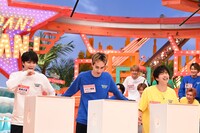 リアクションゲームにチャレンジするチーム車エビの塩崎太智（M!LK）、ジャン海渡（SUPER★DRAGON）、SHOOT（BUDDiiS）。