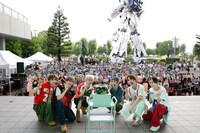 「DXTEEN 1ST ALBUM『Quest』リリース記念イベント『Dance On! DXTEEN!』の様子。(c)LAPONE Entertainment