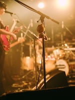 Homecomingsのステージの様子。（撮影：新家菜々子）