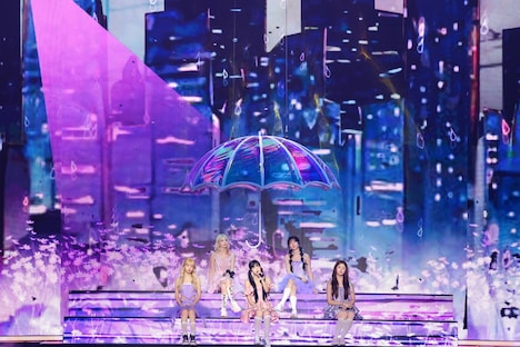 「LE SSERAFIM FAN MEETING ‘FEARNADA’ 2024 S/S - JAPAN」の様子。  (P)&(C) SOURCE MUSIC