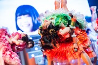 8月にグループを卒業する岡田彩夢（上）と神田ジュナ（下）。