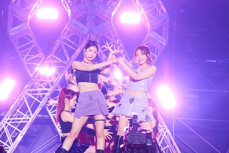 NiziU（撮影：山内洋枝）