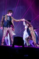 左から浮所飛貴、那須雄登（美 少年）。