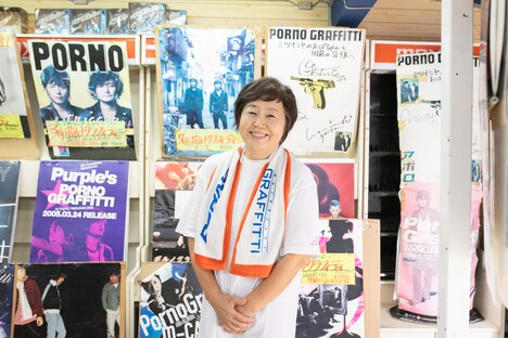 「島ごとぽるの展」よりミツイシヤの元店主・村上恵子氏。
