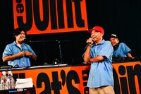 STUTSとスチャダラパー。（Photo by Teppei Kishida）