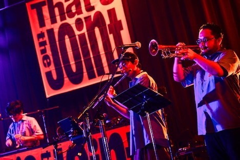 左からSTUTS、武嶋聡、佐瀬悠輔。（Photo by Teppei Kishida）