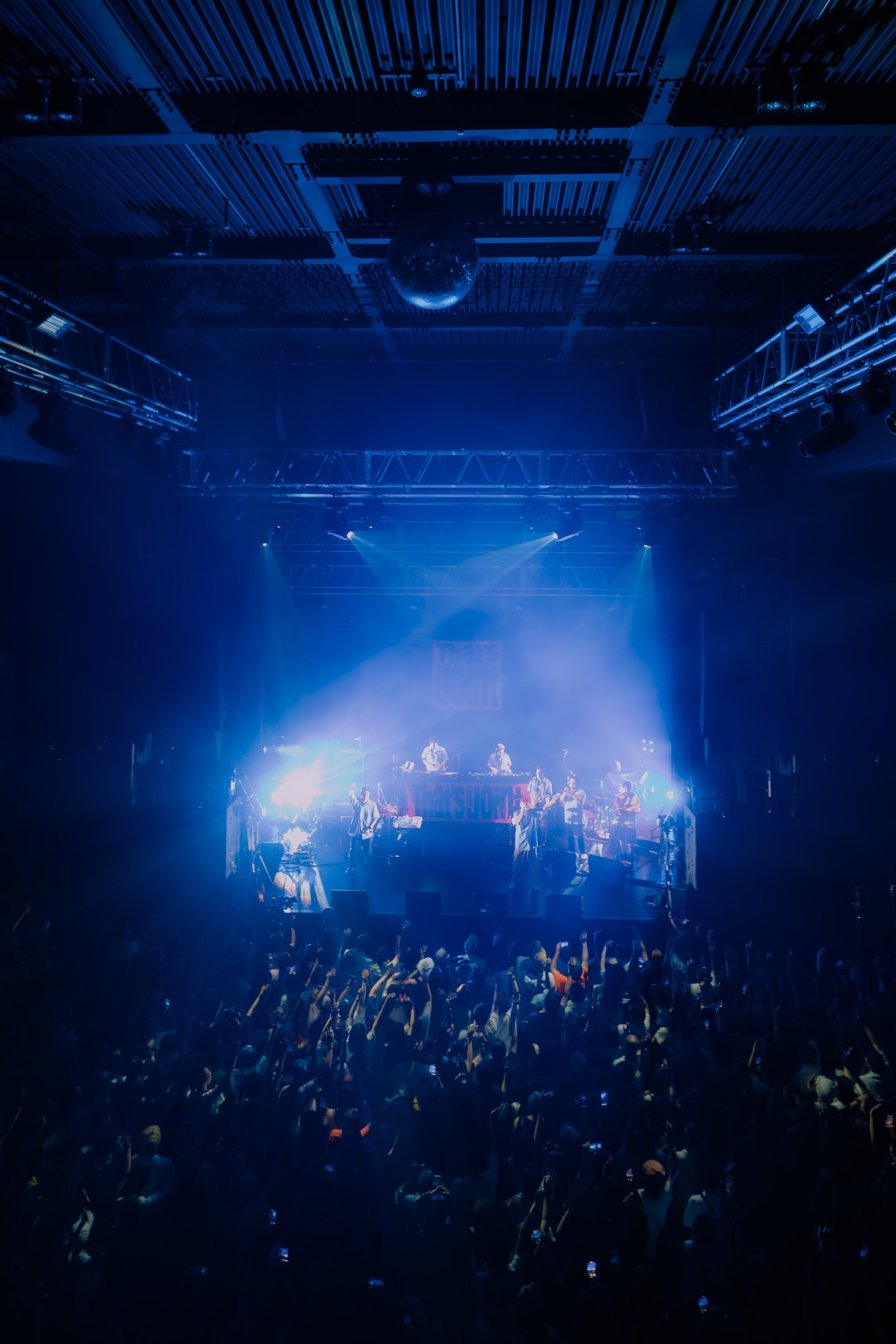 「スチャダラパー & STUTS Presents “That's the Joint”」東京・Zepp Shinjuku（TOKYO）公演の様子。
