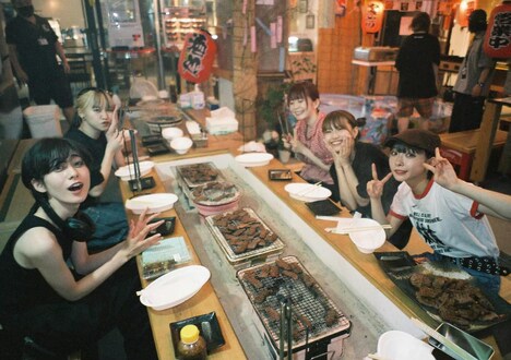 ExWHYZ「ドラマ」ティザー映像より。