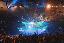 「Lucky Kilimanjaro presents.自由“10”に踊ろう TOUR」の様子。（撮影：石阪大輔）