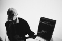 WurtS「NOISE」ミュージックビデオより。（撮影：川崎龍弥）