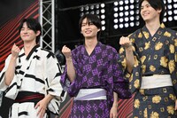 「凛の花」を踊る「君ゆき」メンバー。