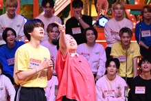 FUMINORI（BUDDiiS）の“胸キュン演技”の様子。